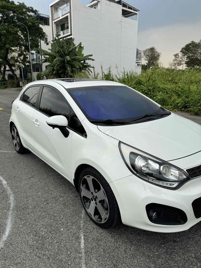 Kia Rio 2013 - AT