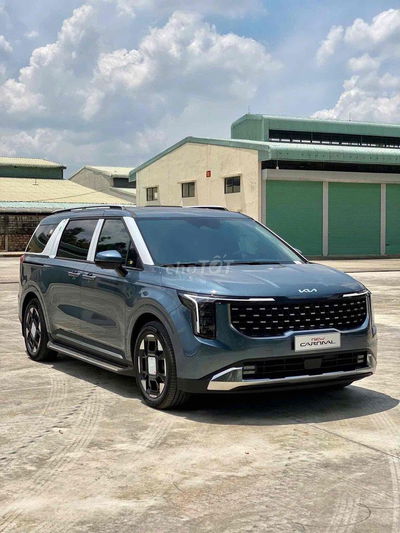 Kia Carnival 2024 2.2D Signature