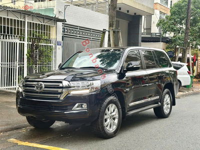 Xe Toyota Land Cruiser 4.6 V8 2020
