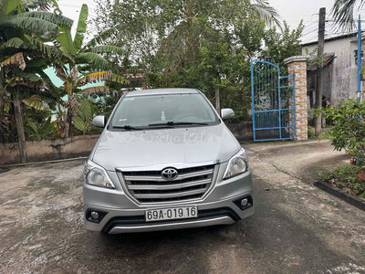 Toyota Innova 2015 E - 128000 km