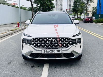 Xe Hyundai SantaFe Cao cấp 2.5L HTRAC 2024