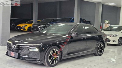 Xe VinFast Lux A 2.0 2.0 AT 2021