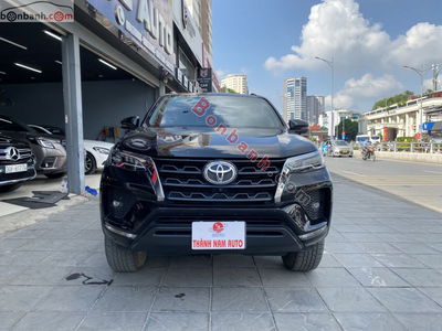 Xe Toyota Fortuner 2.4L 4x2 AT 2022