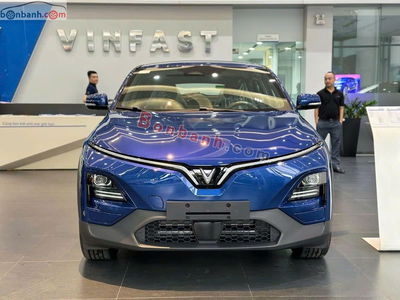 Xe VinFast VF6 Eco 2025