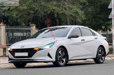 Xe Hyundai Elantra 1.6 AT Đặc biệt 2022