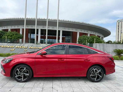 tôi bán MG5 2023 / đk 2024 .xe nhập khẩu thái lan