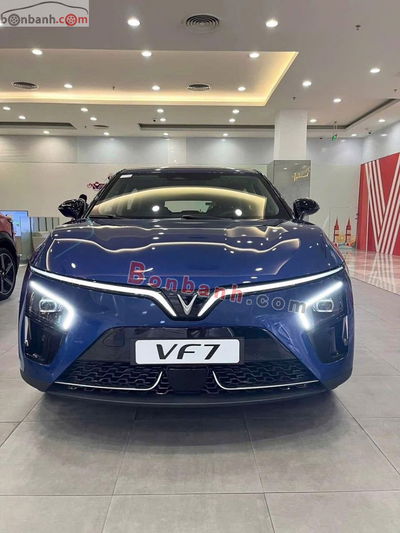 Xe VinFast VF7 Eco 2025