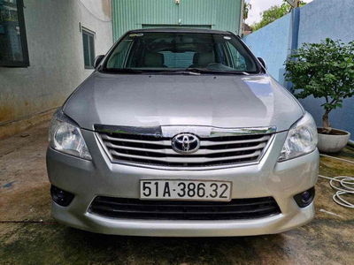 Toyota Innova 2012 2.0V - 280000 km