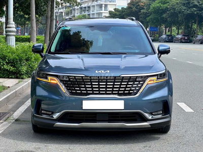 KIA CARNIVAL 2.2D SIGNATURE