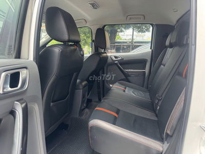 Ford công trình cong trường máy 3.2 bao khoẻ