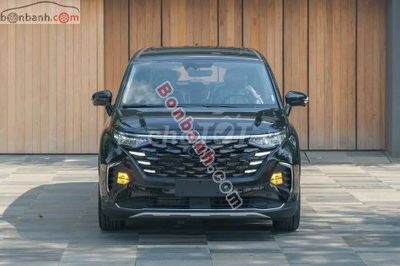 Hyundai Custin Cao Cấp 2.0T 2024