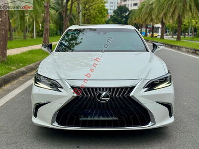Xe Lexus ES 250 2022