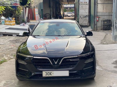 Xe VinFast Lux A 2.0 Plus 2.0 AT 2021