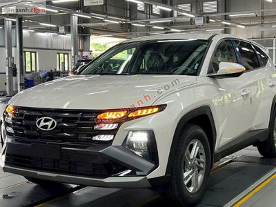 Xe Hyundai Tucson 2.0 AT Tiêu chuẩn 2025