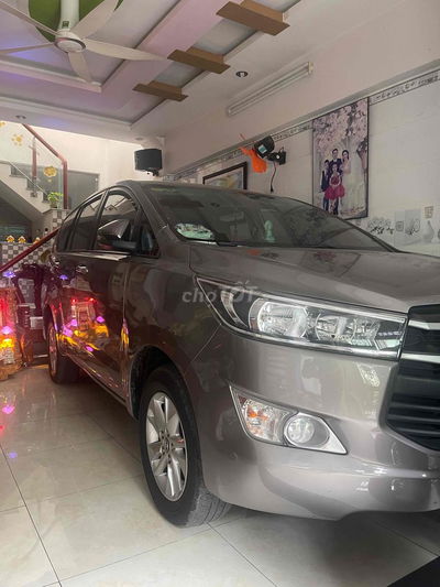 XE GIA ĐÌNH SỬ DỤNG TOYOTA INNOVA 2018 2.0E