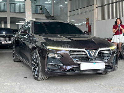 VinFast Lux A2.0 2019 Premium 2.0 AT - 76000 km