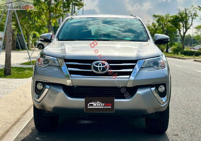 Xe Toyota Fortuner 2.7V 4x2 AT 2017