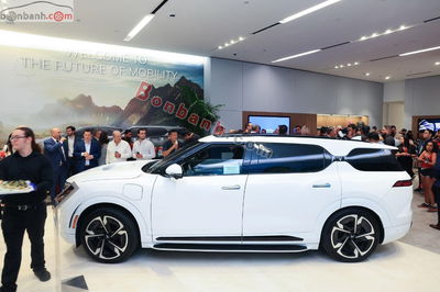Xe VinFast VF9 Plus 2025