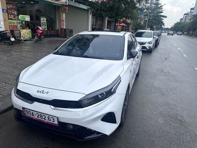 Cần bán xe KIA K3