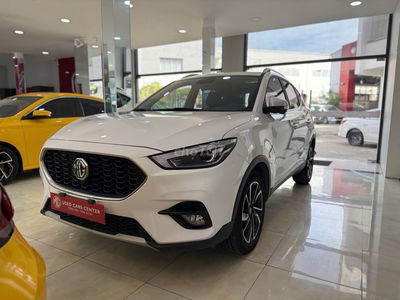 MG ZS LUXURY 2025 - 1000km