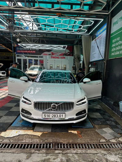 Volvo S90 2022 Inscription LWB B6 AWD - 12000 km