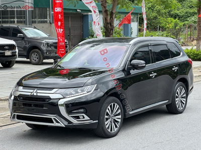 Xe Mitsubishi Outlander Premium 2.0 CVT 2022