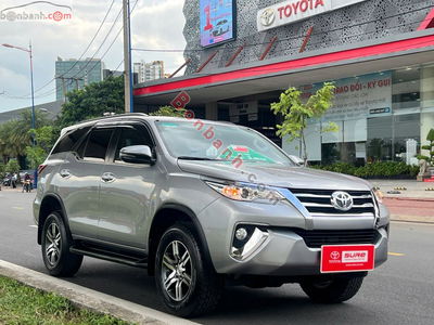 Xe Toyota Fortuner 2.7V 4x2 AT 2020