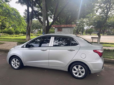 Hyundai Grand i10 2019 1.2 sedan - 700000 km