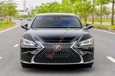 Xe Lexus ES 250 2021