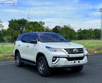 Xe Toyota Fortuner 2.7V 4x2 AT 2020