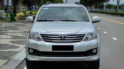 Toyota Fortuner 2013 - 105000 km