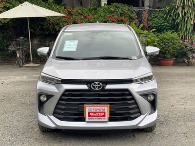 Toyota Avanza Premio 2023 CVT - 83700 km