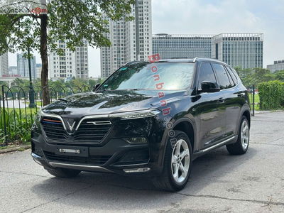 Xe VinFast Lux SA 2.0 Base 2.0 AT 2020