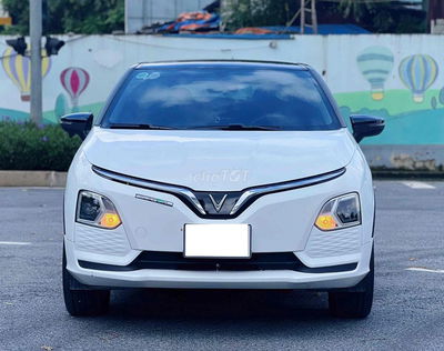 VinFast VF5 Plus mua pin xe vào hơn 50 t phụ kiện