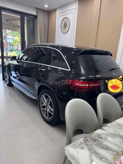 Mercedes Benz GLC Class 2018 300 4MATIC AT - 80000