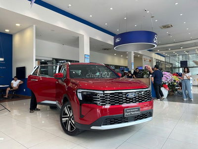 Ford Territory Titanium X mẫu mới 8/2025, giao xe!
