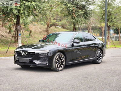 Xe VinFast Lux A 2.0 Premium 2.0 AT 2020