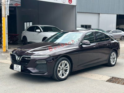 Xe VinFast Lux A 2.0 Base 2.0 AT 2020