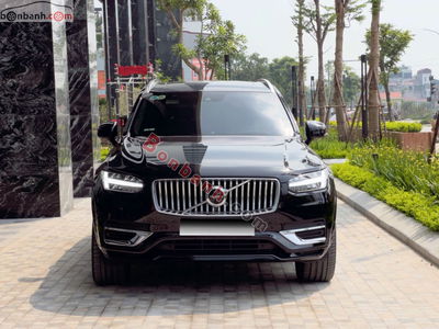 Xe Volvo XC90 Recharge T8 AWD 2021
