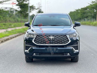 Xe Toyota Innova Cross HEV 2.0 CVT 2024