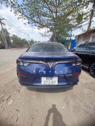 VinFast Lux A2.0 2020 Plus 2.0 AT - 76000 km