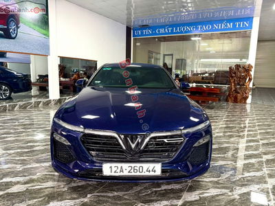 Xe VinFast Lux A 2.0 Tiêu chuẩn 2022