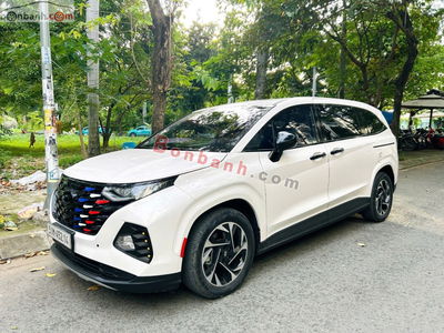 Xe Hyundai Custin Cao Cấp 2.0T 2024