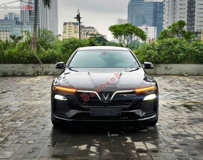 Xe VinFast Lux A 2.0 Tiêu chuẩn 2022