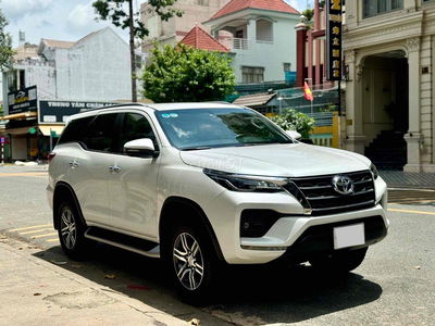 Toyota Fortuner 2022 2.4 4x2 AT - 28000 km