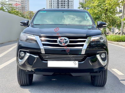 Xe Toyota Fortuner 2.7V 4x4 AT 2017