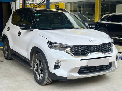 Kia Sonet 2023 Premium 1.5 AT - 32900 km