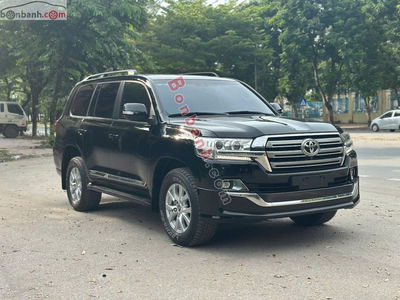 Xe Toyota Land Cruiser 4.6 V8 2020