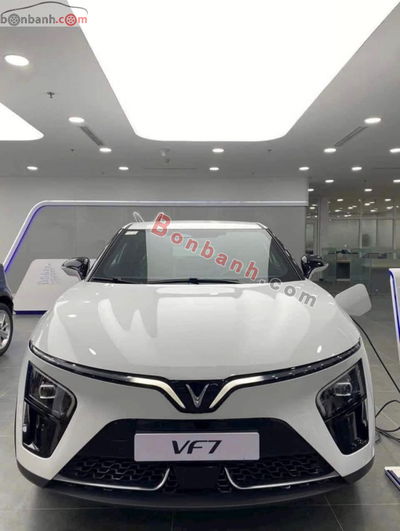 Xe VinFast VF7 Plus 2025
