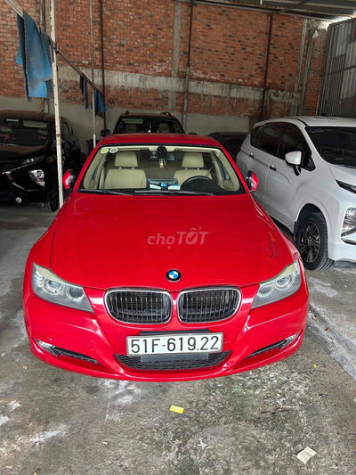 BMW 3 Series 2011 320i cần bán !